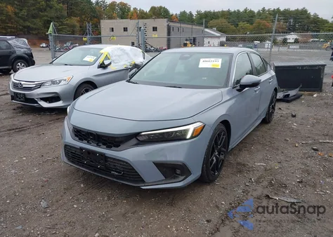 2024 Honda Civic Sport Touring z USA, uszkodzony, nr VIN 19XFL1H84RE030687